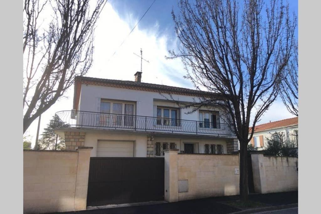 Maison Familiale A Ним Экстерьер фото